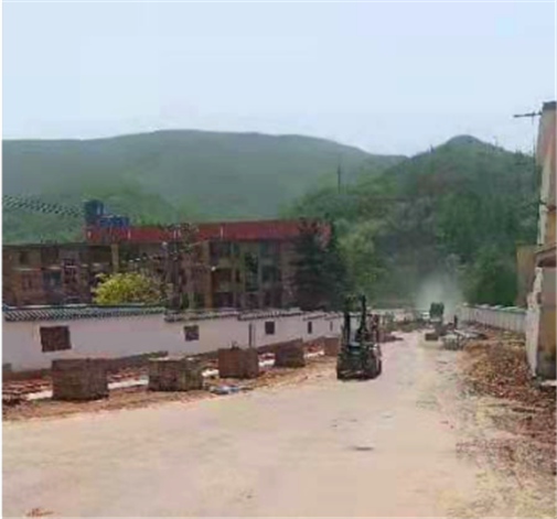 洛陽俊龍建材為新安縣鐵門鎮供應透水磚產品，正在施工中... ...